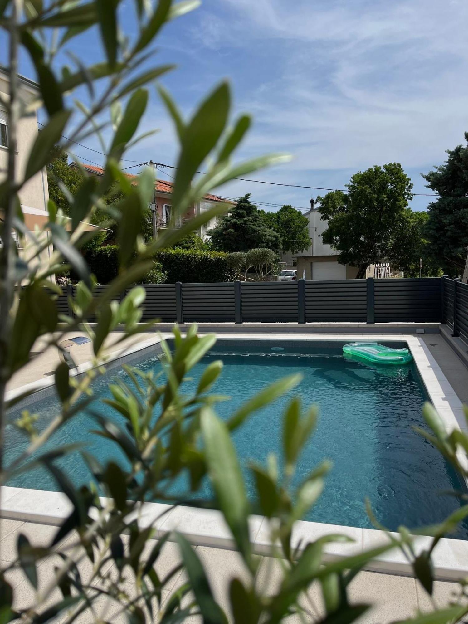 Apartman Dora Smrika Ngoại thất bức ảnh